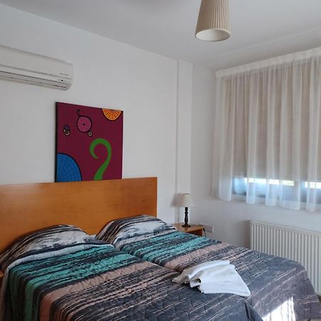 C & A Hotel Apartments Полис Екстериор снимка