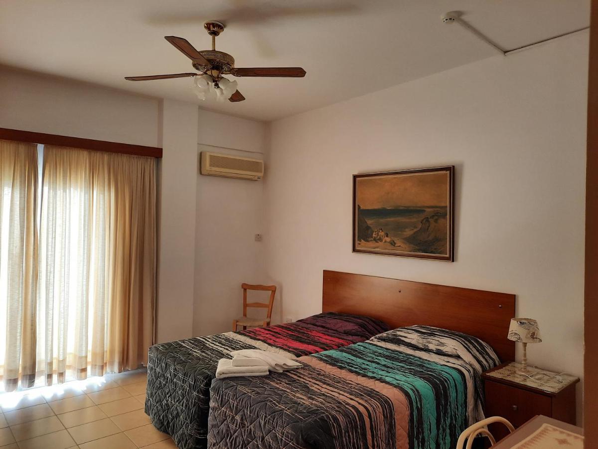 C & A Hotel Apartments Полис Екстериор снимка