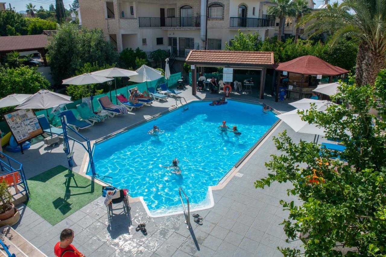 C & A Hotel Apartments Полис Екстериор снимка