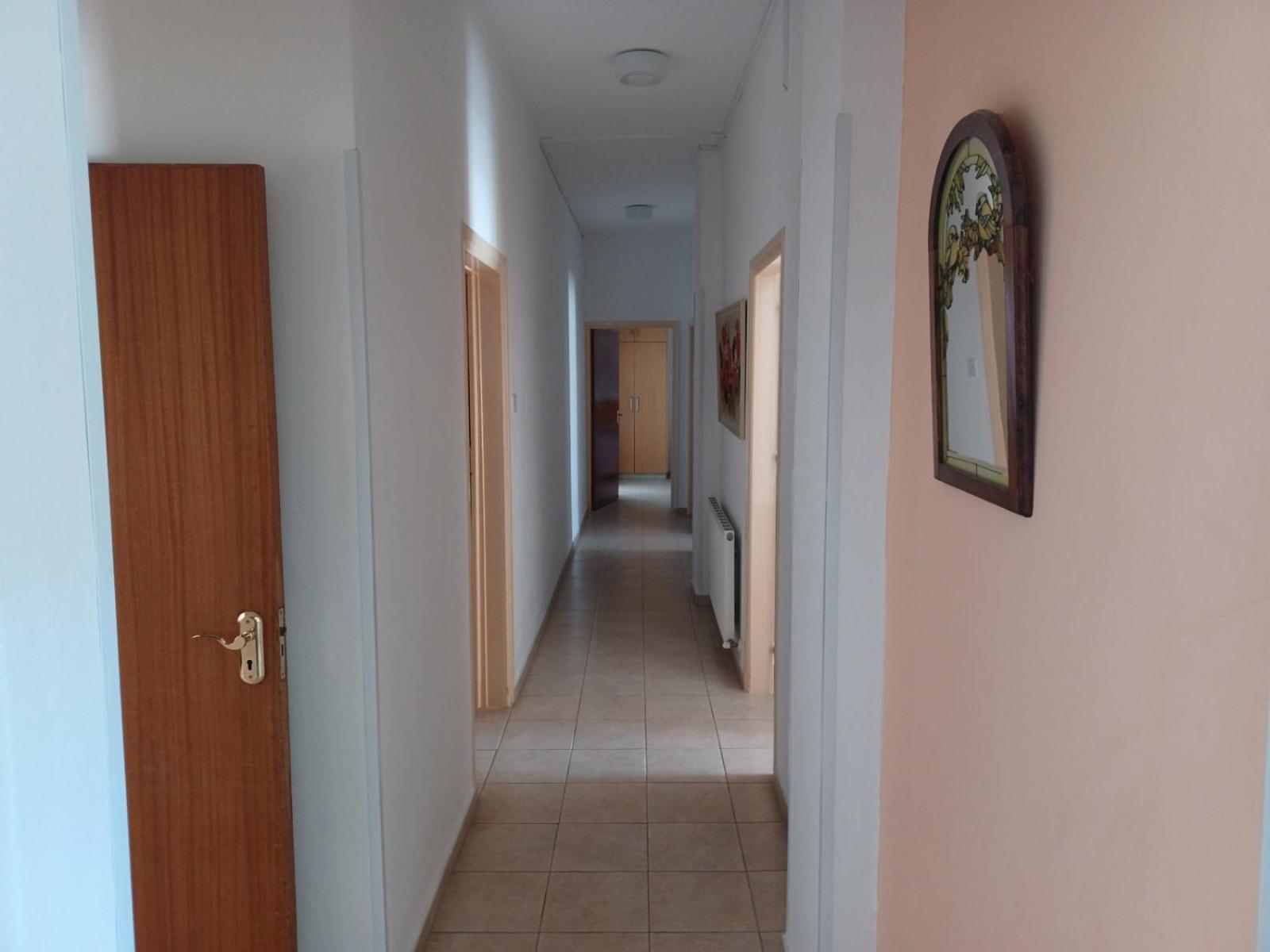 C & A Hotel Apartments Полис Екстериор снимка